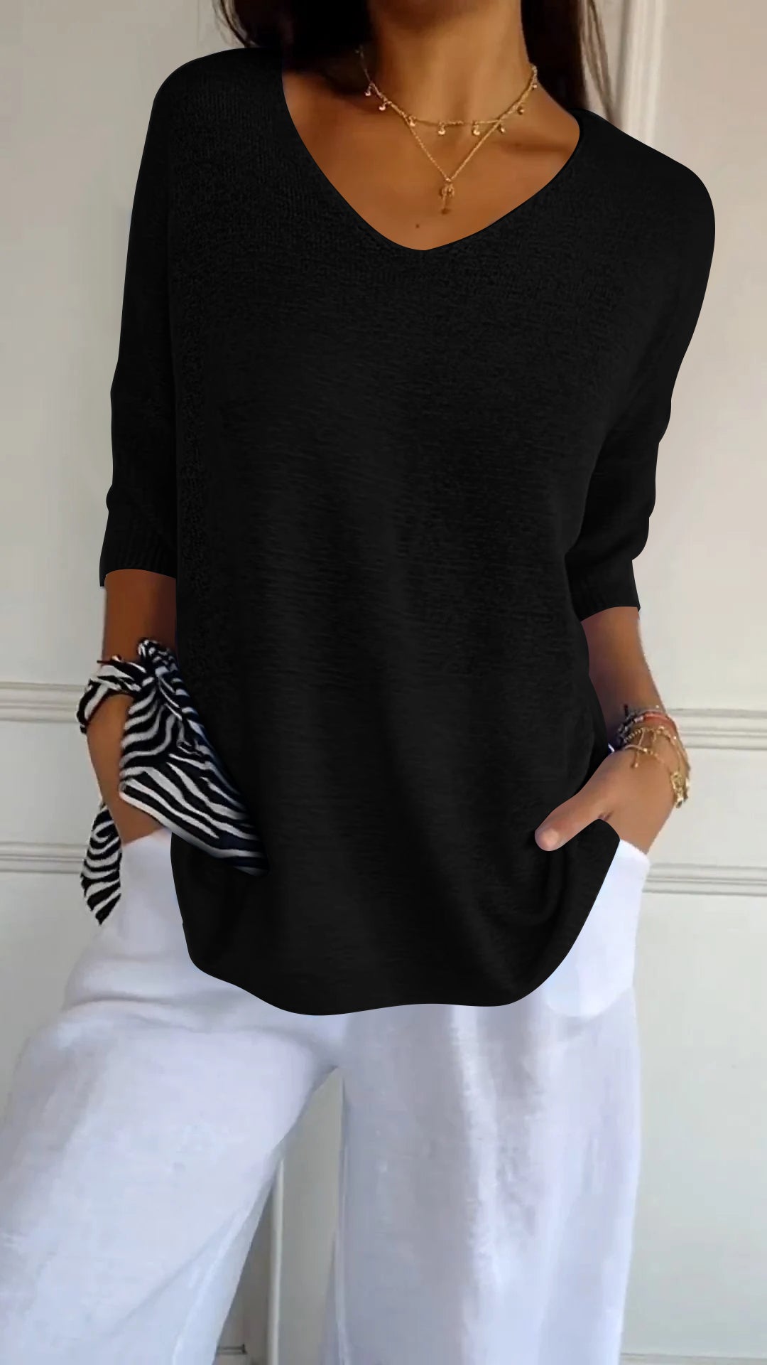 Top de punto con cuello en V AuraLuxe