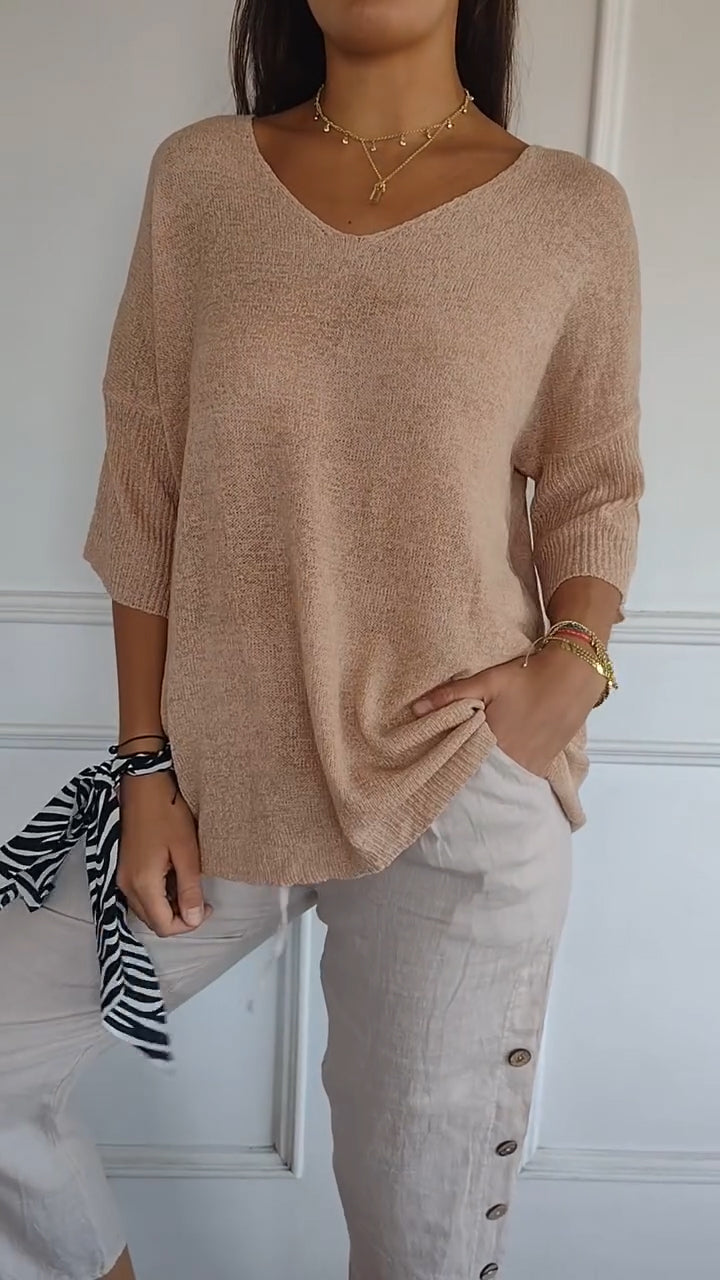 Top de punto con cuello en V AuraLuxe